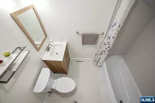 605 River Renaissance, East Rutherford, NJ 07073 - Photo 20
