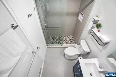 605 River Renaissance, East Rutherford, NJ 07073 - Photo 14