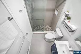 605 River Renaissance, East Rutherford, NJ 07073 - Photo 14