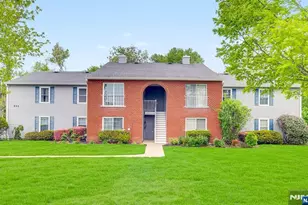 502 Harding Road 2, Freehold Township, NJ 07728 - Photo 2