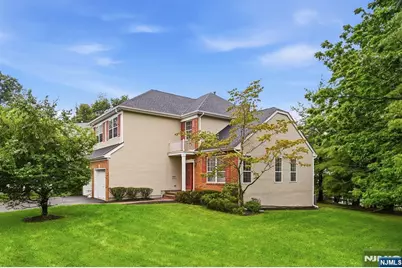 13 Oakwood Court, Cedar Grove, NJ 07009 - Photo 2