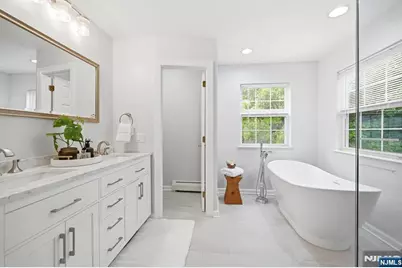 13 Oakwood Court, Cedar Grove, NJ 07009 - Photo 26