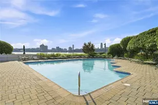 200 Grand Cove Way 4J, Edgewater, NJ 07020 - Photo 32
