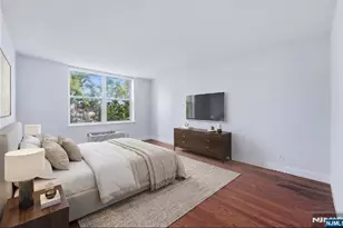 200 Grand Cove Way 4J, Edgewater, NJ 07020 - Photo 12