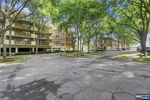 200 Grand Cove Way 4J, Edgewater, NJ 07020 - Photo 34