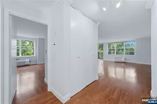 200 Grand Cove Way 4J, Edgewater, NJ 07020 - Photo 10