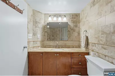 200 Grand Cove Way 4J #4J, Edgewater, NJ 07020 - Photo 18