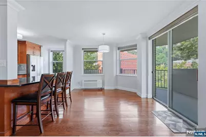 200 Grand Cove Way 4J #4J, Edgewater, NJ 07020 - Photo 4