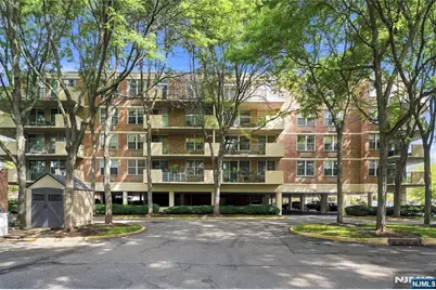 200 Grand Cove Way 4J #4J, Edgewater, NJ 07020 - Photo 42