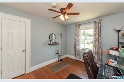 45 Erie Avenue, Midland Park, NJ 07432 - Photo 18