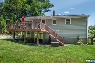 45 Erie Avenue, Midland Park, NJ 07432 - Photo 40