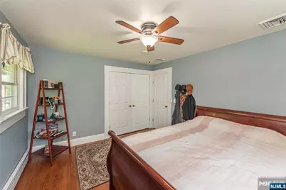 45 Erie Avenue, Midland Park, NJ 07432 - Photo 14