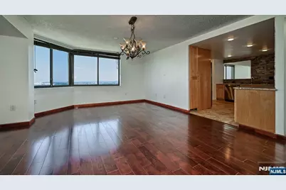 2140 Harmon Cove Tower 2140 #2140, Secaucus, NJ 07094 - Photo 6