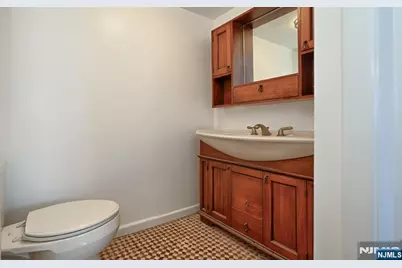 2140 Harmon Cove Tower 2140 #2140, Secaucus, NJ 07094 - Photo 22