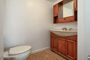 2140 Harmon Cove Tower 2140, Secaucus, NJ 07094 - Photo 22