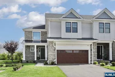 90 Woodmont Circle, River Vale Township, NJ 07675 - Photo 2