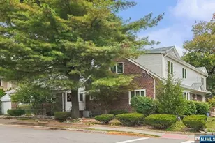 1003 Cumbermeade Rd, Fort Lee, NJ 07024 - Photo 1