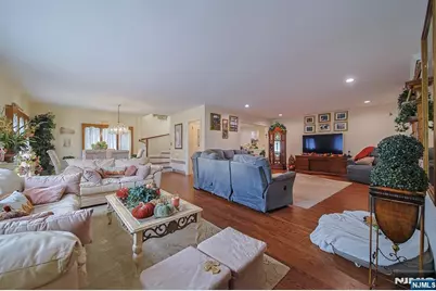 1003 Cumbermeade Road, Fort Lee, NJ 07024 - Photo 6