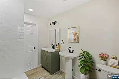86 Farnham Avenue, Garfield, NJ 07026 - Photo 6