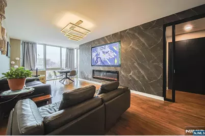 612 Hudson 612 #612, Edgewater, NJ 07020 - Photo 4