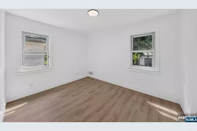104 Belmont Street, Englewood, NJ 07631 - Photo 32