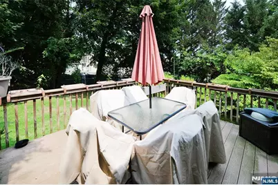 10 Ackerman Avenue, Emerson, NJ 07630 - Photo 20