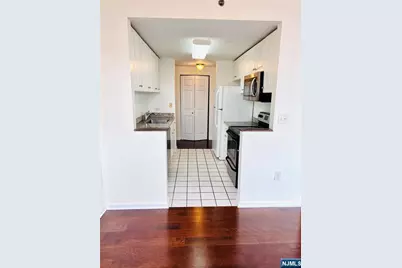 100 Old Palisade Road 2611 #2611, Fort Lee, NJ 07024 - Photo 4