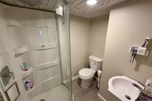 39 Pangborn Pl, Hackensack, NJ 07601 - Photo 24