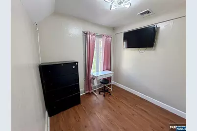 39 Pangborn Place, Hackensack, NJ 07601 - Photo 16
