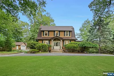 31 4 Th Street, Park Ridge, NJ 07656 - Photo 2