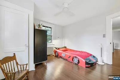 31 4 Th Street, Park Ridge, NJ 07656 - Photo 14