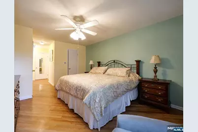 209 Wind Hollow Court, Mahwah, NJ 07430 - Photo 22