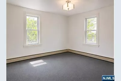 508 Lowe Avenue, Ridgefield, NJ 07657 - Photo 6