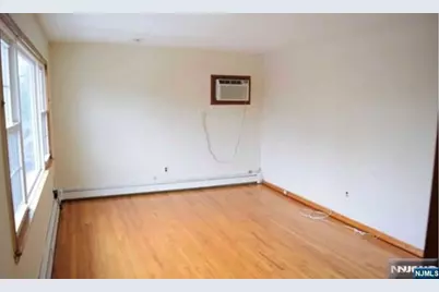 397 Hickory Street, Kearny, NJ 07032 - Photo 6