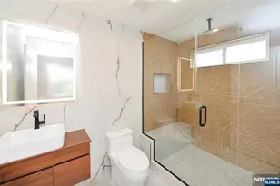 49 Center St, Clifton, NJ 07011 - Photo 18