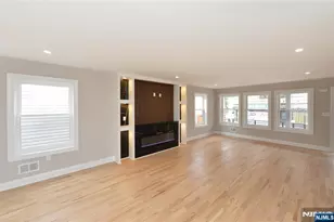 49 Center St, Clifton, NJ 07011 - Photo 4