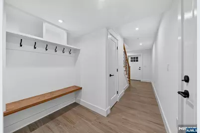 122 Edsall Avenue, Palisades Park, NJ 07650 - Photo 38