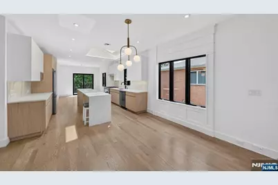 122 Edsall Avenue, Palisades Park, NJ 07650 - Photo 8