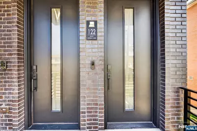 122 Edsall Avenue, Palisades Park, NJ 07650 - Photo 26