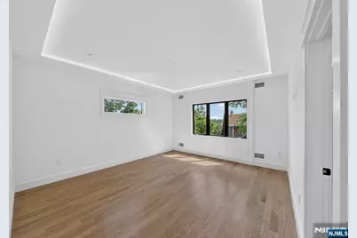 122 Edsall Avenue, Palisades Park, NJ 07650 - Photo 36