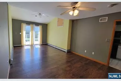426 Grace Avenue 1st Floor #1st floor, Garfield, NJ 07026 - Photo 8