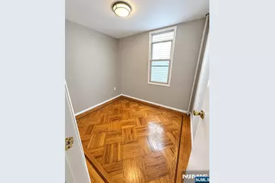 208 John Street 2 #2, Harrison, NJ 07029 - Photo 6
