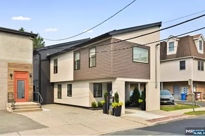 30 Franklin Place 1 #1, Rutherford, NJ 07070 - Photo 2