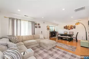 1066 Chedworth Cir, Mahwah, NJ 07430 - Photo 8