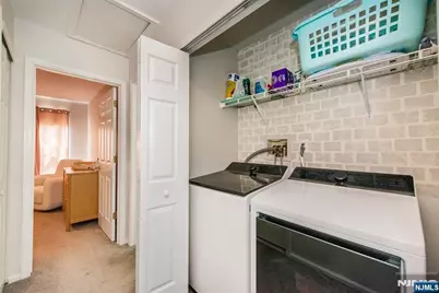 1066 Chedworth Circle, Mahwah, NJ 07430 - Photo 12