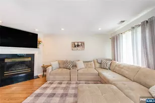 1066 Chedworth Cir, Mahwah, NJ 07430 - Photo 10