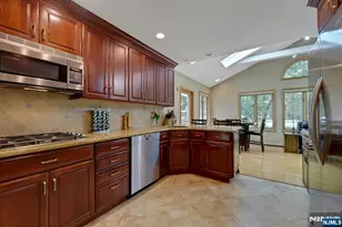 33 Hurlbut St, Westwood, NJ 07675 - Photo 16