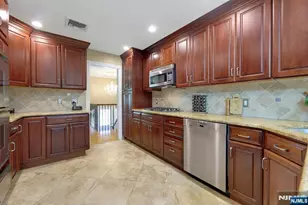 33 Hurlbut St, Westwood, NJ 07675 - Photo 18