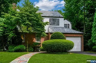 1106 Emerson Ave, Teaneck Township, NJ 07666 - Photo 2