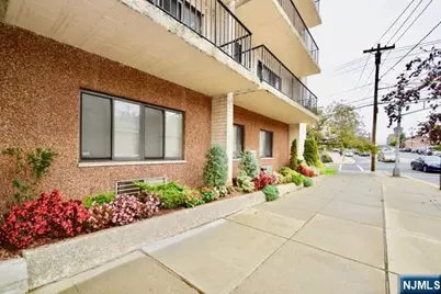 233 12th Street 2A #2A, Palisades Park, NJ 07650 - Photo 16